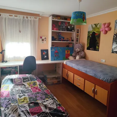 Homestay szállás Acogedora Casa Con Jardin Castellanos de Villiquera