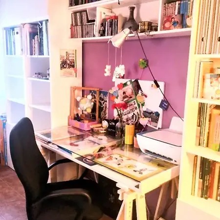 Acogedora Casa Con Jardin *