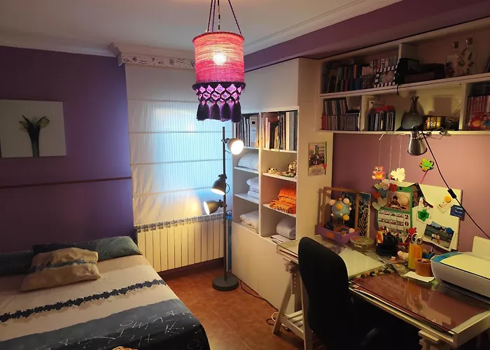 ベッド・アンド・ブレックファスト Acogedora Casa Con Jardin Castellanos de Villiquera