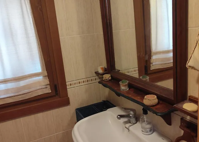 Acogedora Casa Con Jardin Panzió *