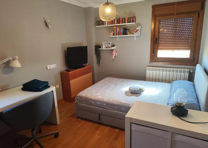 Acogedora Casa Con Jardin Panzió