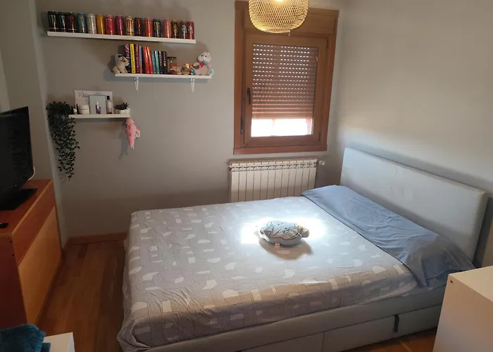 Acogedora Casa Con Jardin Castellanos de Villiquera